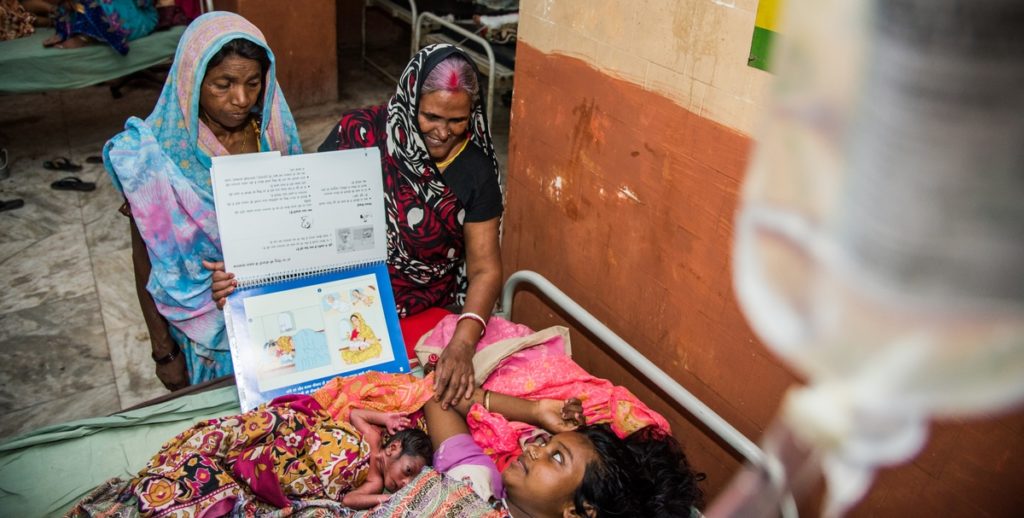 family planning counsellor providing immediate postpartum care